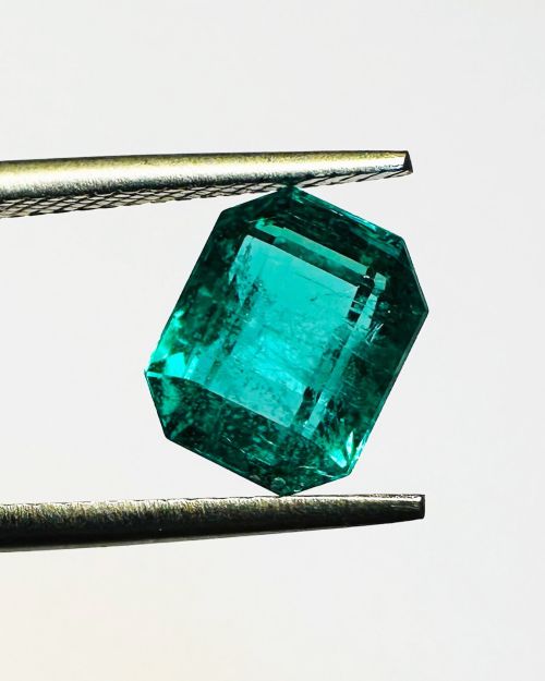 Natural Emerald 3.09 Carat