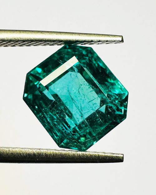 Natural Emerald 4.66 Carat